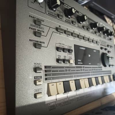Roland MC-303 Groovebox 1990 - 1998 - Silver image 5