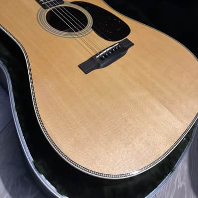 Martin Standard Series HD-28 2024 - Natural image 2