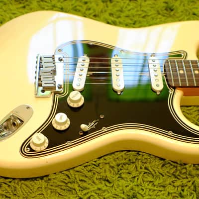 1997 Fender Roadhouse Stratocaster w/ Duncan Psychedelic Pickups + HSC image 3