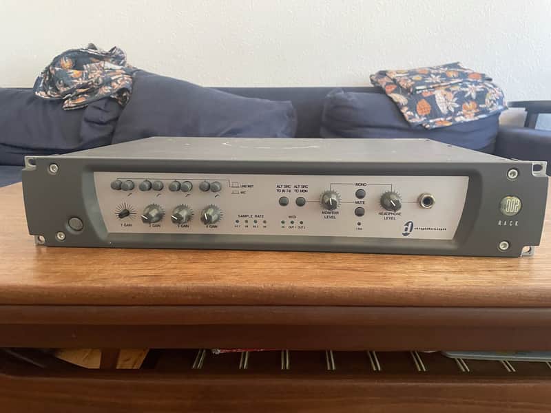 Digidesign Digi 002 Console Firewire Audio Interface with Control Surface