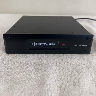 Universal Audio UAD-2 Satellite OCTO Core Thunderbolt 2 DSP Accelerator - Black image 2