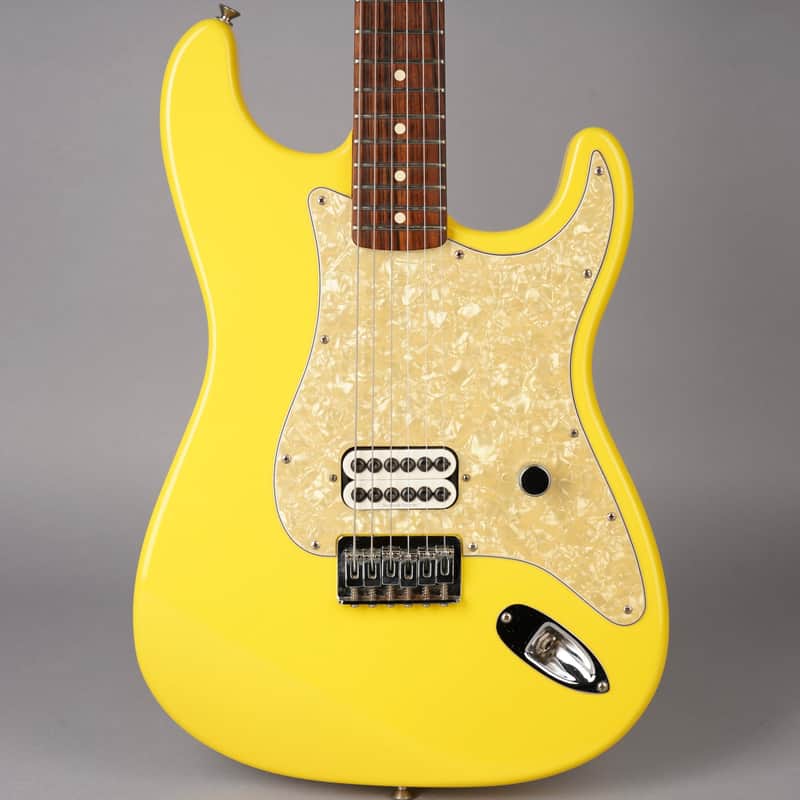 Fender Artist Series Tom Delonge Signature Stratocaster - 2002 - Graffiti Yellow w/Tags