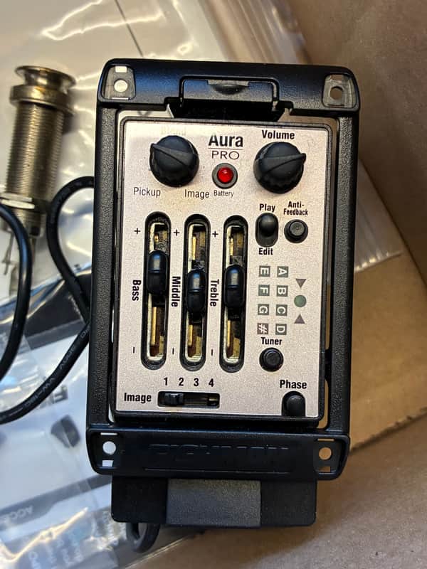 Fishman Aura Pro Preamp Pickup image 1