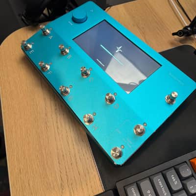 Neural DSP Quad Cortex Cyan Limited Edition + Original Case image 2