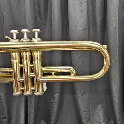 Getzen 300 Series Student Model Bb Trumpet w/ case image 19