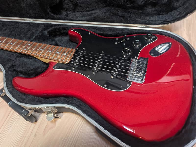 Fender American deluxe stratocaster 2005 image 1
