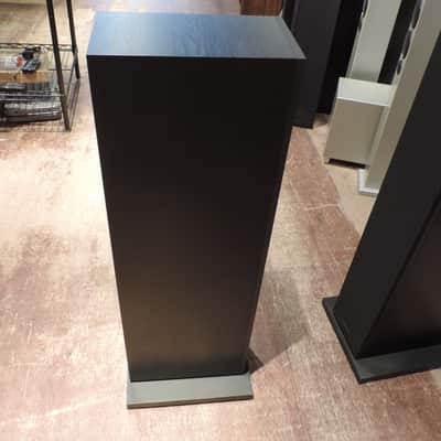 B&W (Bowers & Wilkins) 683 S2 Floorstanding Speakers with Grilles, Bases, and Manual image 9
