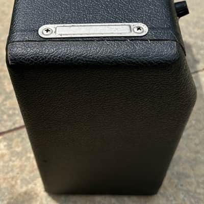 Fender Vibro Champ 6-Watt 1x8" Guitar Combo 1965 image 6