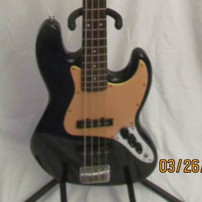 Fender Starcaster J Bass Made in Indonesia 2009 w/ Minty Fender Fitted Case image 3