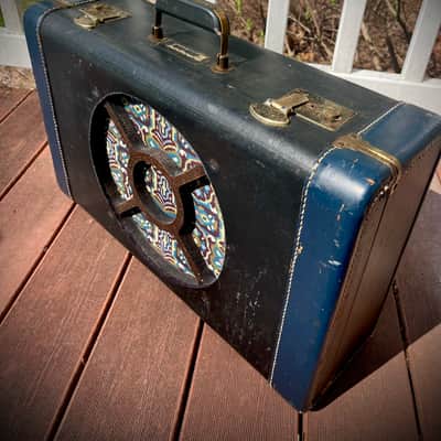 Rotary Connection 12” portable/travel guitar suitcase speaker cabinet. Black/Blue Tolex. Vintage 50’s repurposed case. Unique vintage grill cloth. 12” vintage Pyle 8 ohm speaker. Switchcraft jack 2026 - Black/Blue image 15