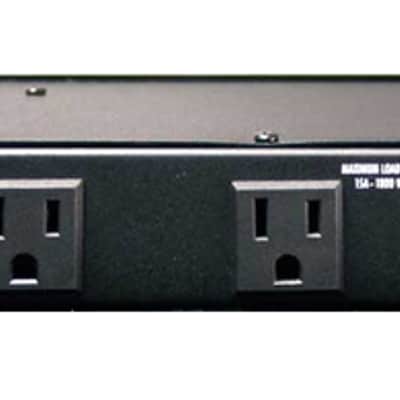 Furman M-8DX-PK1-K M-8DX Power Conditioner Bundle With SS6B Power Strip image 4