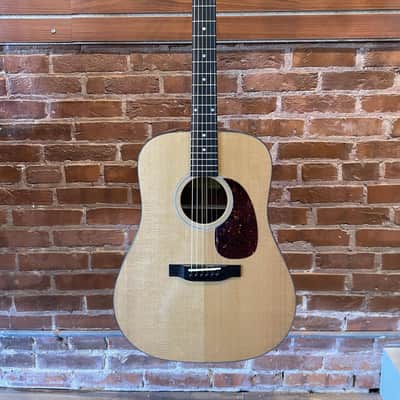 Eastman E1D-DLX Acoustic/Electric with gig bag image 2