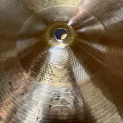 Paiste 14" 2002 Heavy Hi-Hat Cymbals (Pair) - Traditional - TOP HI HAT HAS SMALL CRACKS image 5