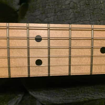 CUSTOM WARMOTH MAPLE STRAT / STRATOCASTER (BEE / BUMBLEBEE) BLACK-HEADSTOCK LOADED NECK image 4