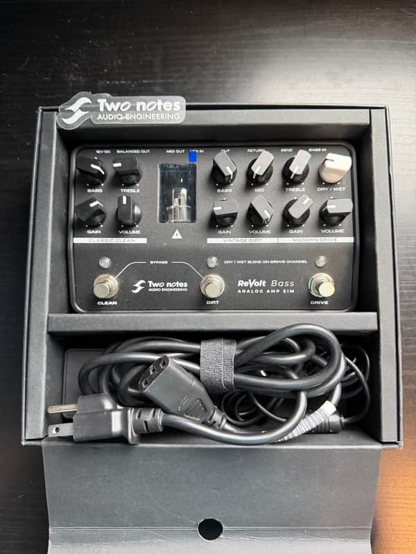 Two Notes ReVolt Bass