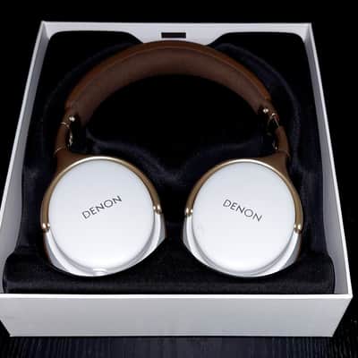 Denon AH-D1200 Mint! Over-Ear Premium Headphones 5hz-40khz Frequency Range w/in-Wire Remote and Microphone $45/obo. image 2