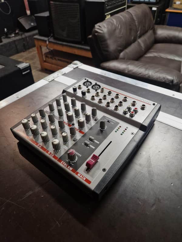 PHONIC AM240 Analog mixing console image 1