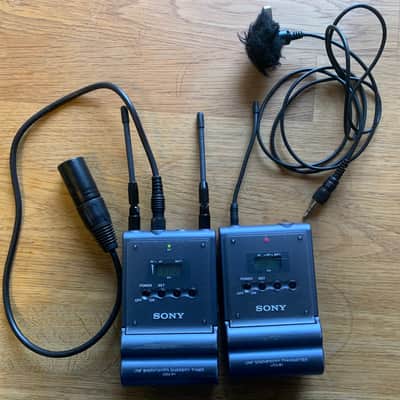 Sony UTX B1 & URX P1 Wireless Lavalier Microphone Transmitter & Receiver Set Light blue image 1