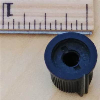 Peavey Rogan Mixer Knob (5/8" H X 9/16" W/ Red) image 3