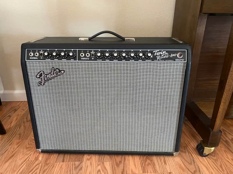 Fender '65 Twin Reverb Reissue 85-Watt 2x12" Guitar Combo 1991 - Present - Black image 1