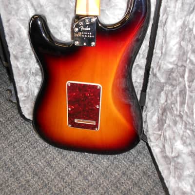 Fender American Professional II 2021 - sunburst, 75 years image 4