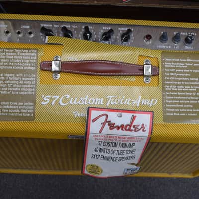 Fender '57 Custom Twin-Amp 40-Watt Electric Guitar Amplifier image 2