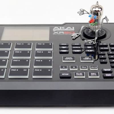 Akai XR 20 Beat Production Sampler Synth Drum + Guter Zustand + Garantie image 2