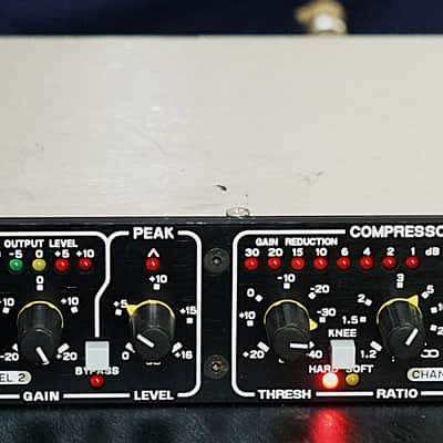 Drawmer DL441 Quad Auto Compressor Limiter DL 441 4-Channel Compressor/Limiter image 4