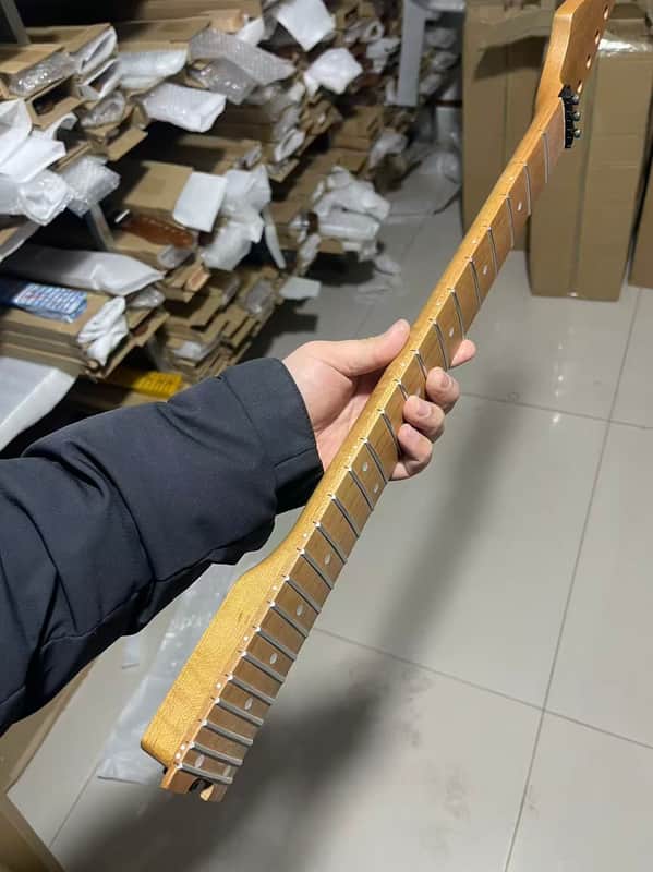 Reverse headstock floyd rose nut stainless steel 24 frets Roasted Maple guitar neck 25.5inch hole 10mm Lock nut Satin Wheel truss rods image 1