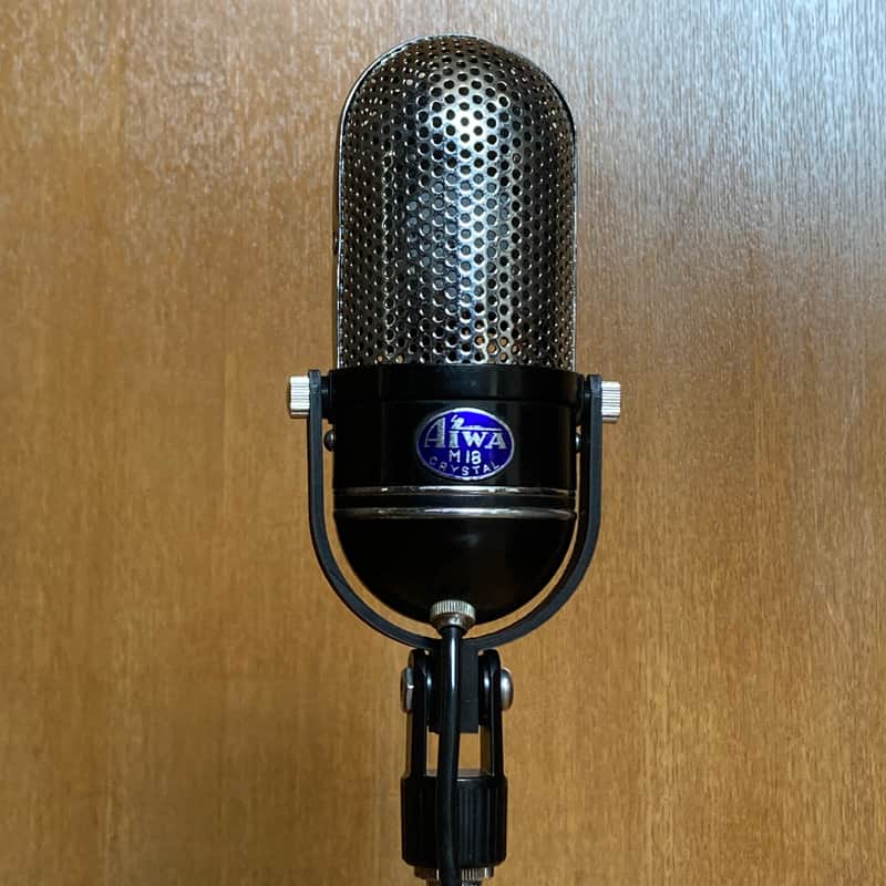 ☆ 1960s ☆ Japanese AIWA Dynamic Microphone M18 ☆ RCA 77 style