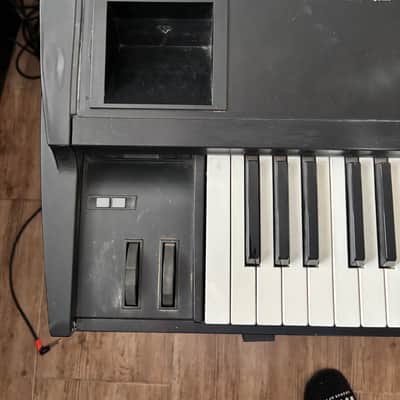 Ensoniq TS-12 Performance / Composition Synthesizer 1993 - 1996 - Black image 2