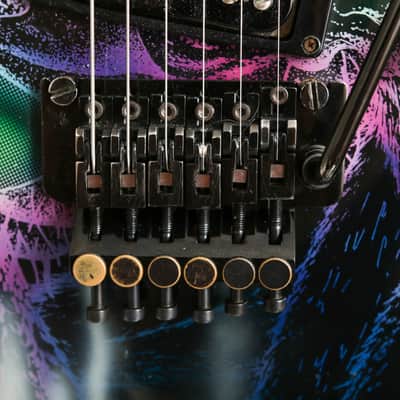 Kramer Baretta 1987 - "The Fly" Airbrush graphic image 9