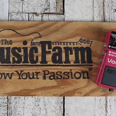 Boss VO-1 Vocoder Pedal Electric Guitar and Bass Guitar Vocoder Effects Pedal image 2