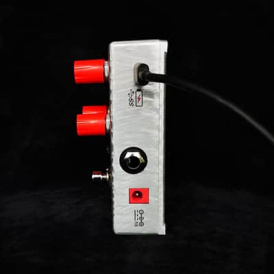 DJENTTONIC and SHREDINHERE premium guitar pedals, distortion, overdrive, fuzz analog effects. Discount -10% image 8