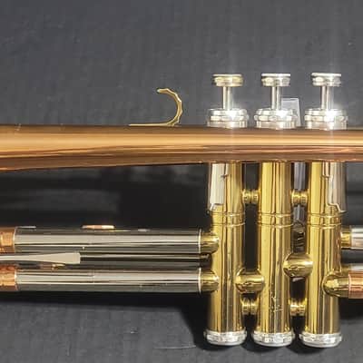 Getzen SUPER DELUXE TRUMPET -Copra -COPPER-BELL , Mouthpiece 3 Mutes & Original Case image 3