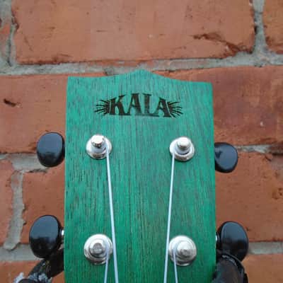 Kala KA-MRT-GNR-C w/hard case image 3
