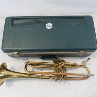 Selmer Bundy Trumpet, USA, with case and mouthpiece image 1