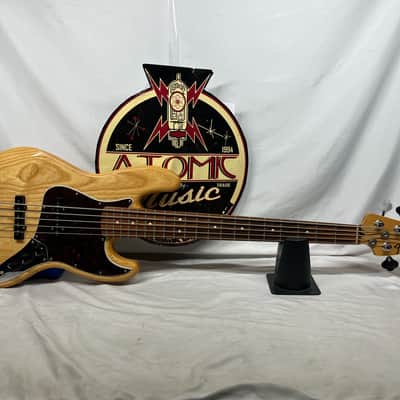 Fender Deluxe Jazz Bass V 5-String Electric Bass image 1