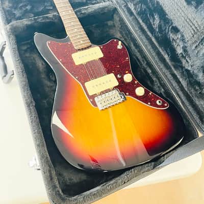 2018 Fender Jazzmaster USA Sunburst Guitar w/ Rosewood Board w/ Hard Case image 8