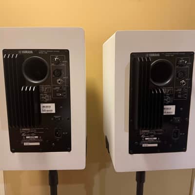 Yamaha HS8 8" Powered Studio Monitor (Pair) Excellent Condition - White image 5