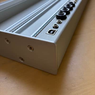 Intellijel 4U 104HP Palette Case - Silver image 4