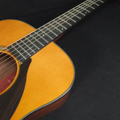 Yamaha FS5 GL Gloss Red Label Acoustic Guitar w/Hard Shell Case image 9