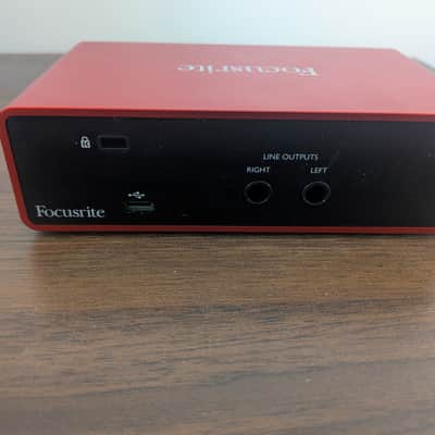 Focusrite Scarlett Solo 3rd Gen USB Audio Interface 2019 - Present - Red / Black image 3