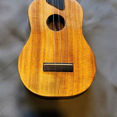 Kamaka Saprano ukulele 1954 to 1969 64 65 - Simi gloss laq varnish image 1