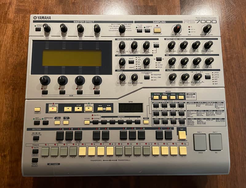 Yamaha RS7000 Music Production Studio Integrated Sampling Sequencer image 1