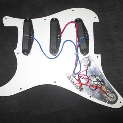 Import Loaded Stratocaster Pickguard image 2