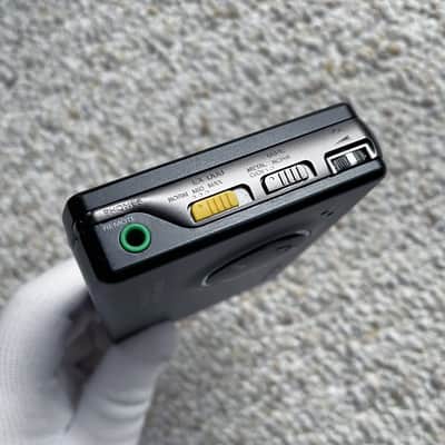 [RARE FULL BOX] Sony WM-600 Walkman Cassette Player, NM Shape, Working ! image 10