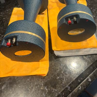 JBL LE85 Drivers & H91 Horns 16 Ohms Blue Speakers Olympus Apollo ** PAIR  ** image 1
