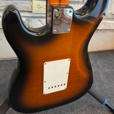 Fender American Vintage '57 Stratocaster 1988 - 2-Color Sunburst image 10