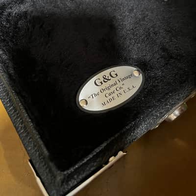 “THE VENTURES” Signed Electric Guitar w/ Proof Photos & G&G Hard Case image 11